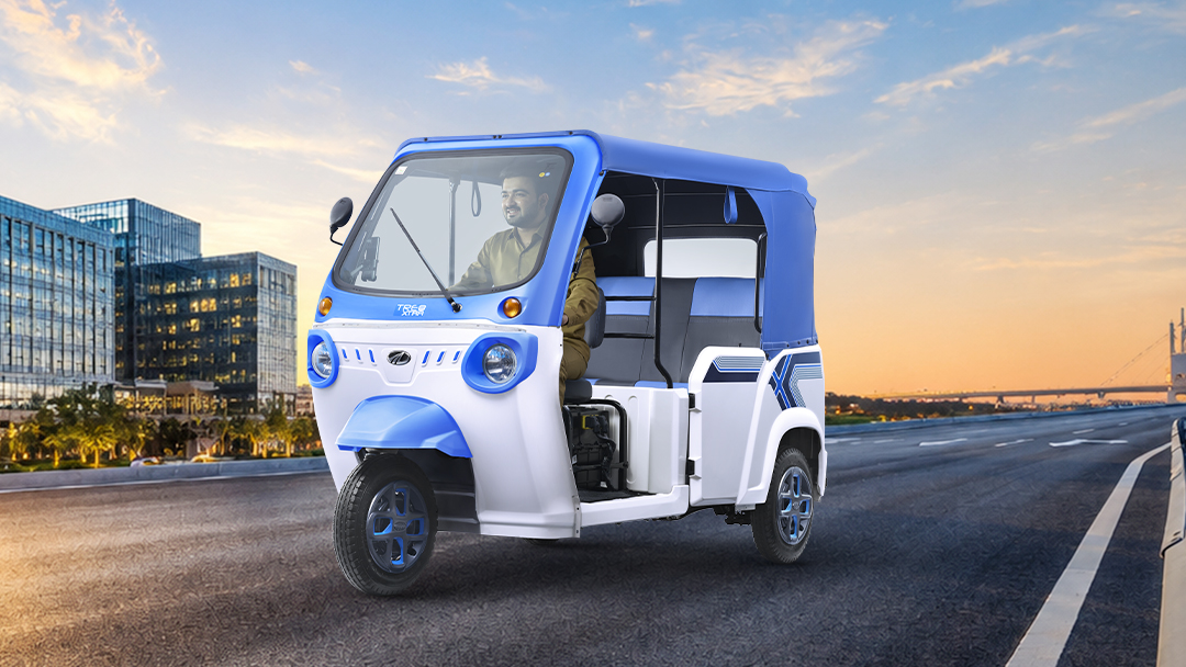 Treo Plus with turning radius of 2.9m